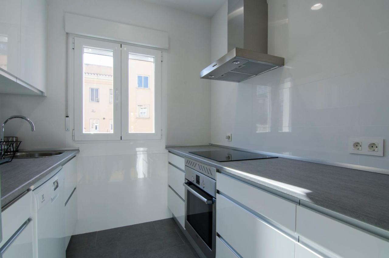 2 Bedrooms 2 Bathrooms Furnished - Bernabeu - Business Area With Terrace - Minty Stay Madrid Exteriör bild