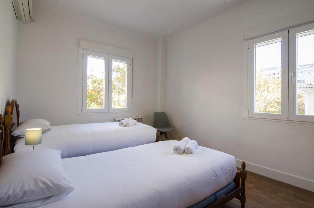 2 Bedrooms 2 Bathrooms Furnished - Bernabeu - Business Area With Terrace - Minty Stay Madrid Exteriör bild