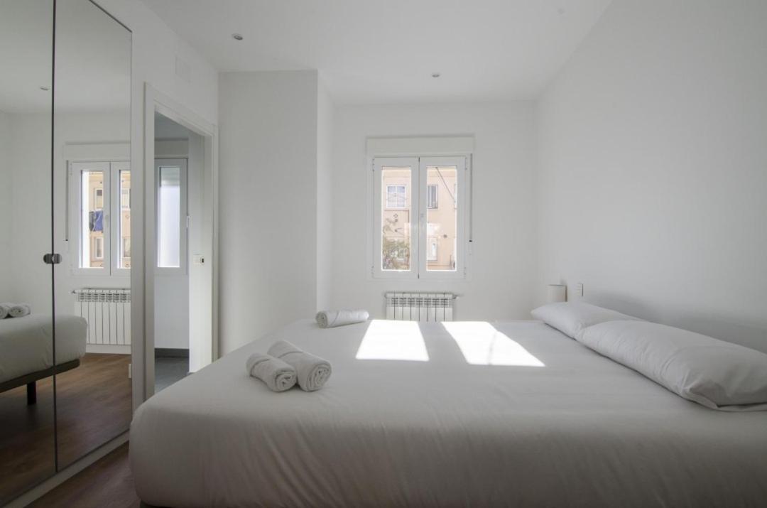2 Bedrooms 2 Bathrooms Furnished - Bernabeu - Business Area With Terrace - Minty Stay Madrid Exteriör bild