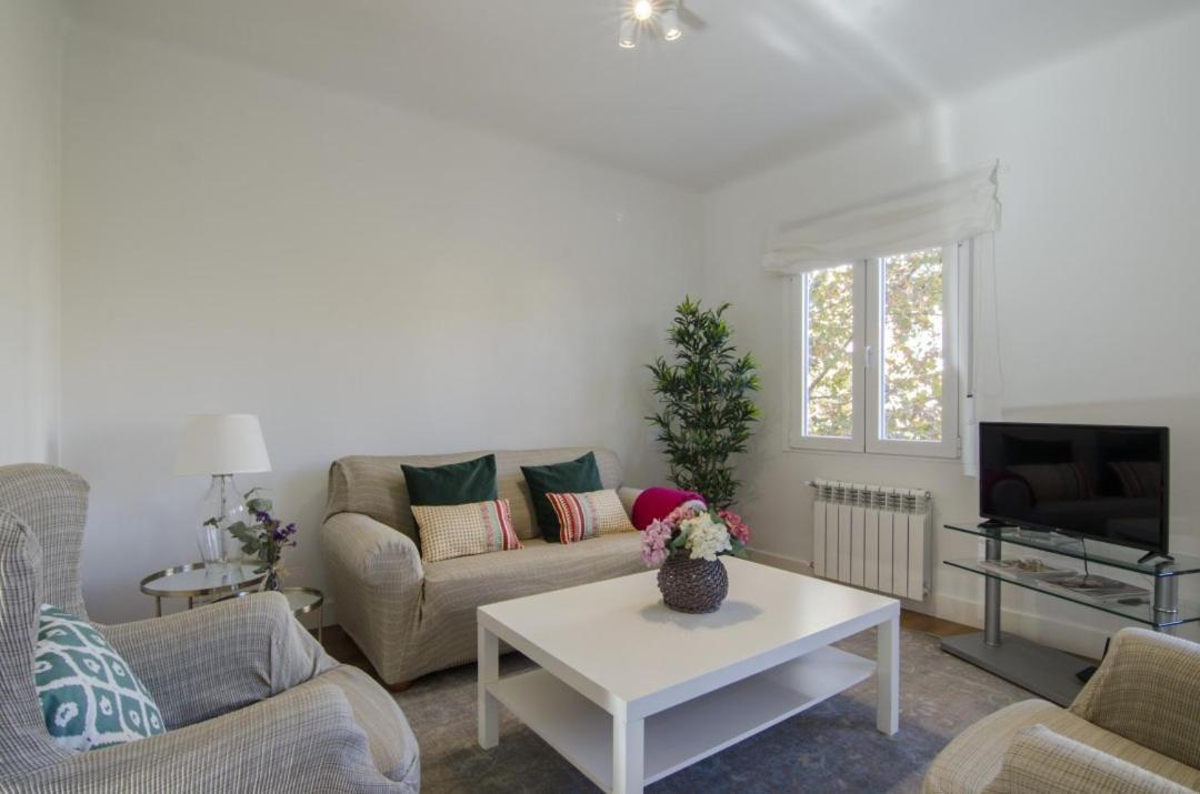 2 Bedrooms 2 Bathrooms Furnished - Bernabeu - Business Area With Terrace - Minty Stay Madrid Exteriör bild